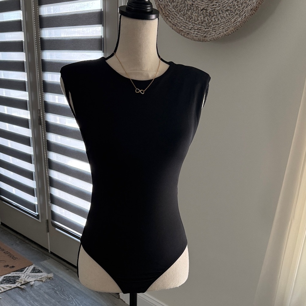 Elegant Black Sleeveless Bodysuit